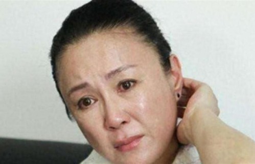 她36岁离婚，52岁坐牢，59岁儿子离世，如今62岁孤苦伶仃