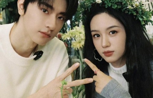 网友是如何把林一的玩笑和周也的新剧结合创作出有趣内容的？|别对我动心|社交网络|流量剧|二进制|代码