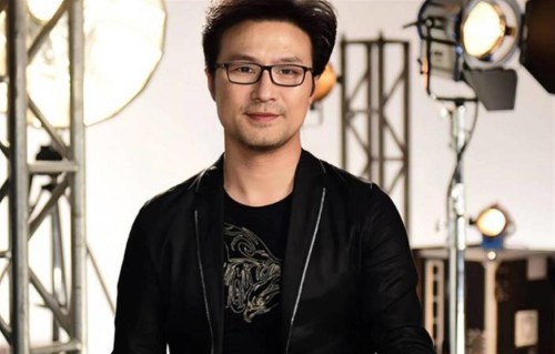 汪峰女友终于不装了，森林北的真实身份曝光，原来我们都猜错了