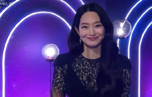 李光洙贴脸起哄金宇彬申敏儿，全场嗑糖