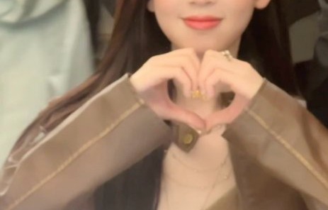 张月陈瑶 头发是彼此衣服的颜色 真挚友谊的色彩默契