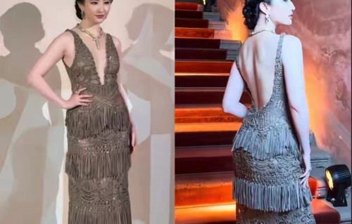 刘亦菲太敢了，穿深V礼服秀丰腴身材，举手投足皆是东方美韵！