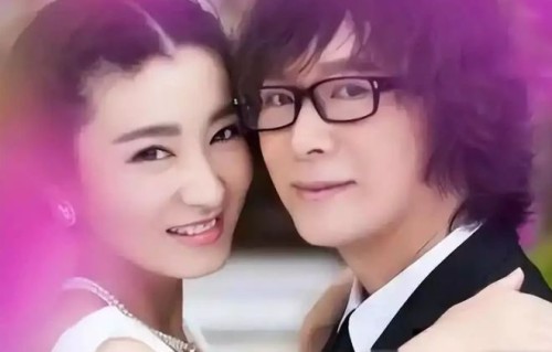 42岁斓曦近况曝光:嫁歌手程翔生子,结婚十年被宠成“公主”