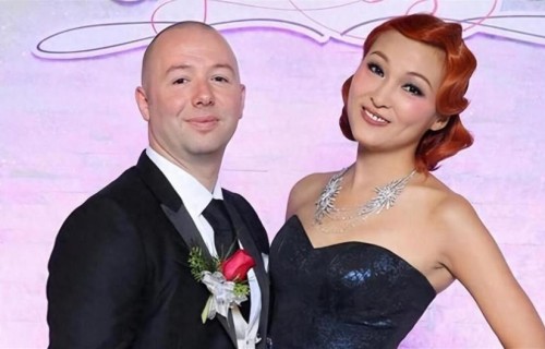 突发！香港知名女星和外籍老公离婚，人工受孕失败选择领养小孩