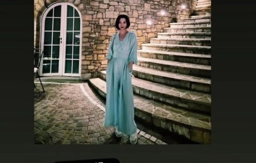 香港知名女星再传二度婚变，删光夫妻合照，连续发文强调爱自己