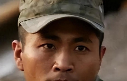 原来他已去世9年，45岁英年早逝，葬礼上王宝强张译哭的不能自已