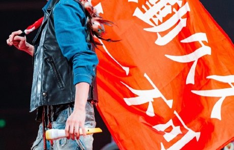 赵小童在舆论风波中扛旗，是想传递什么信息？