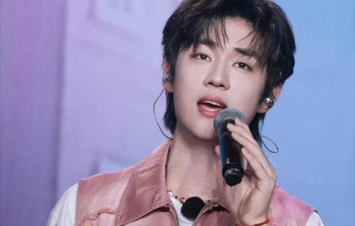 陈少熙直播大型嘴瓢现场，留胡子被粉丝吐槽，还偷偷透底进组？