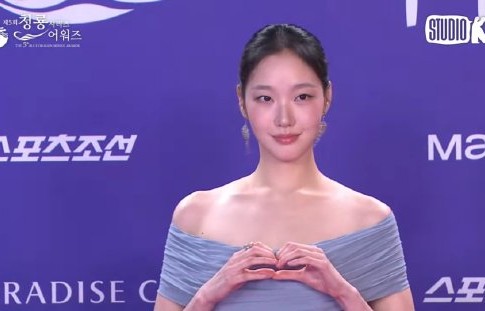 金高银青龙大赏封后，90后首位大满贯
