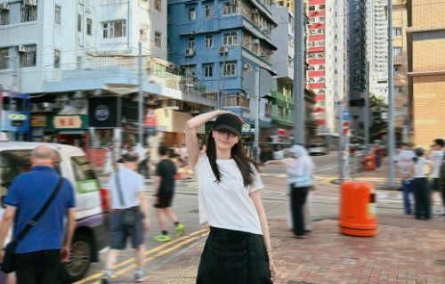 迪丽热巴给路人打码是个人习惯还是团队操作？