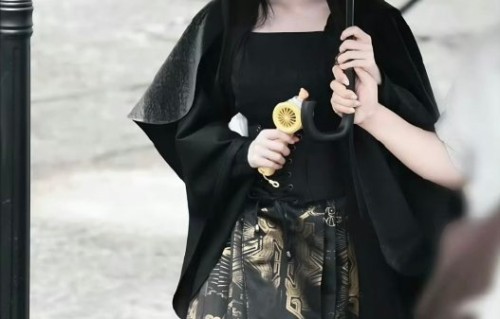鞠婧祎近期还有哪些新剧造型值得期待？
