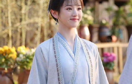 李卿揭秘：田曦薇的“小太阳”魅力，为何能从角色照进现实？|大奉打更人|卿卿日常|子夜归|李薇|武祯