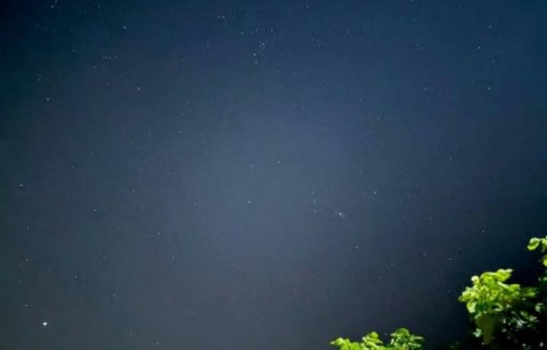 张凌赫凌晨为粉丝P图:内娱活人偶像的真诚,从来都是必杀技