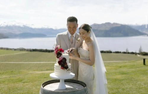 TVB视后离巢转战内地影坛，获名导赏识，与影帝影后同场斗戏