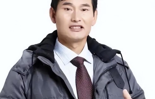 大衣哥朱之文女儿婚后生活曝光，不操心，不上班，和老公感情成谜