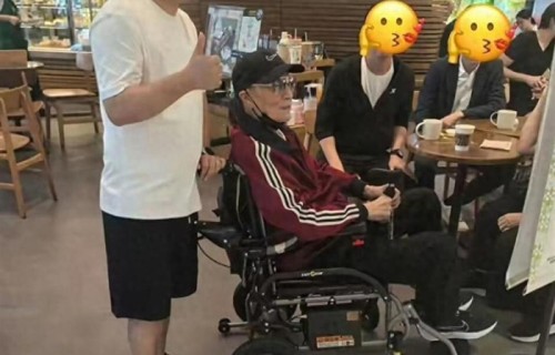 定格最后的潇洒!谢贤最后一次公开露面:太平山顶的温柔告别_新闻