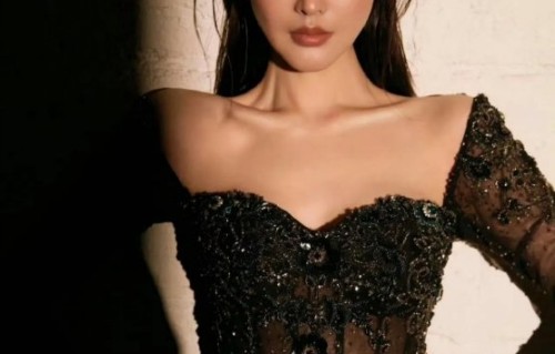 张天爱2026年红毯后突发肠胃不适就医，其工作强度是否对身体造成了影响？