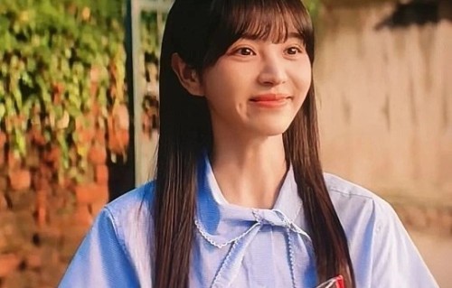 田曦薇婚纱剧照刷屏！《天才女友》未播先火