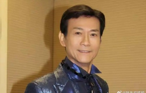 79岁“香帅”郑少秋正式退休，一代人的武侠时代画上句点