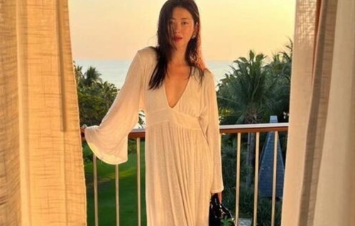 朱珠直言40岁依旧性感背后红唇与曲线只是表面，精髓是这3点