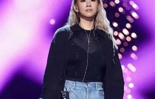 郑少秋女儿郑欣宜惊艳蜕变，身形纤细苗条，瘦身变化格外亮眼 ​​​
