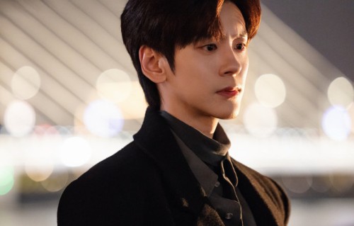 魏哲鸣展现智性恋魅力，沉稳发言获赞|条理|气质|男生|冷静