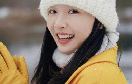 吴倩女儿的长相更像爸爸还是妈妈？