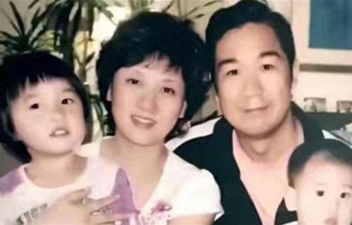 她是张国立的前妻，丈夫移情别恋她低调成全，如今67岁依然单身