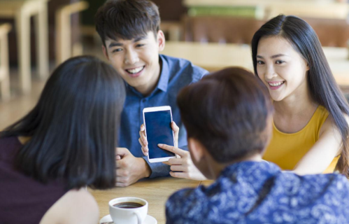 哈佛偷偷测过，常跟女生混的男生，情商分直接+15