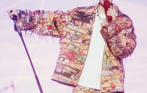 陈赫零点为鹿晗庆生，关晓彤沉默两年：友情爱情谁更经得起考验