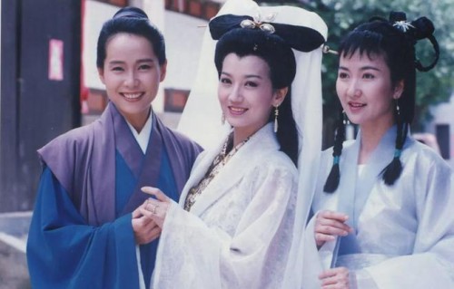 67歲前TVB花旦曬纖腰依然優雅，兩度嫁富商收養先天病女人美心善|新白娘子传奇|陈美琪|赵雅芝|叶童|陳美琪