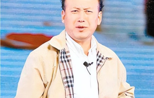 郭达目前状况：居西安旧小区养老，七十岁老态明显，妻子身份非凡