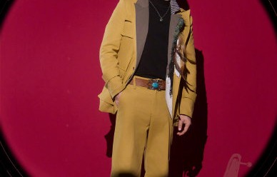 杨坤《歌手2026》淘汰引热议：开场跑调致淘汰，哽咽追问为何不多唱几首？|母亲的河|唱功差|窦靖童|晋级|赛制