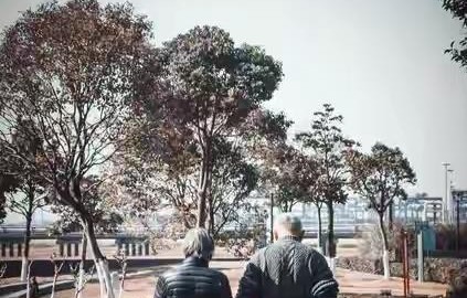 人这一辈子，最大的因果报应，会在父母走后，悄然降临