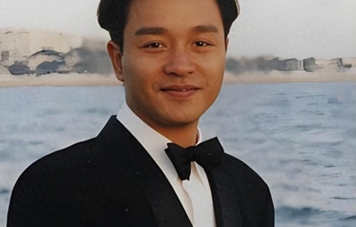 张国荣为什么坠楼自杀？时隔22年，王晶说出实情：和内地大佬有关 