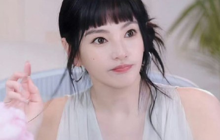 张雨绮本人如何看待这次幼态风造型？