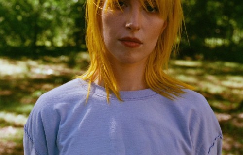 Paramore主唱海莉·威廉姆斯演出中公开表态讨厌摩根·沃伦