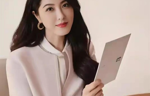 离的离，散的散！反倒是49岁只恋爱不结婚、身家过亿的她，最潇洒