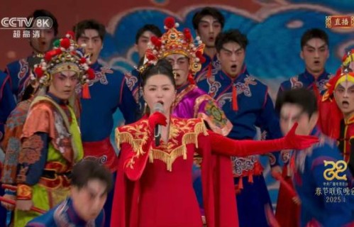 燃爆!“中华战舞”首登央视春晚，谭维维领衔《潮起舞英歌》_南方+_南方plus|陈楷|壮志豪情|普宁|歌舞|队员