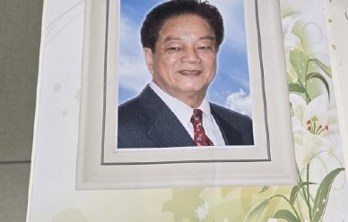 郑雷去世后，业界同行和影迷是如何悼念这位老戏骨的？