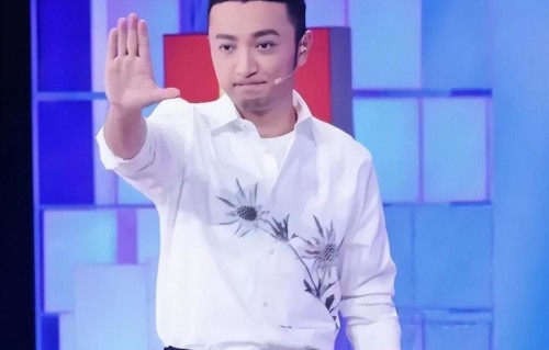 离婚无儿无女的尼格买提，43岁现状曝光，走上了另外一条道路