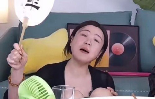 罗正经纪人潇潇为何含泪反问动了谁的蛋糕？