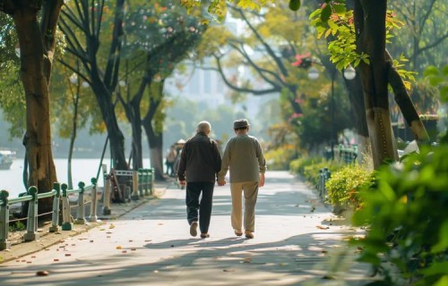 老人爱不爱孩子，一眼就能看出来：隔代疼爱，从来不是血缘的必然