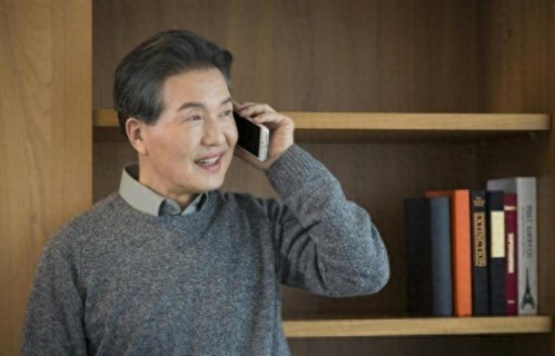 你发现没，父亲一旦先走了，老母亲往后的日子再也做不了自己的主