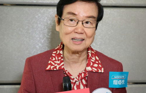 79岁黄百鸣法庭上求情，自曝患癌身心憔悴看心理医生，不想坐牢已决定退休