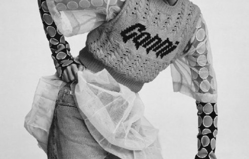 姚安娜的“反差感”形象对她的个人口碑产生了哪些影响？|特权|公众|富二代|演技|低调