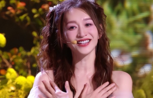 《浪姐7》里7位女星，带妆个个貌美如花，卸妆：大姐你是谁