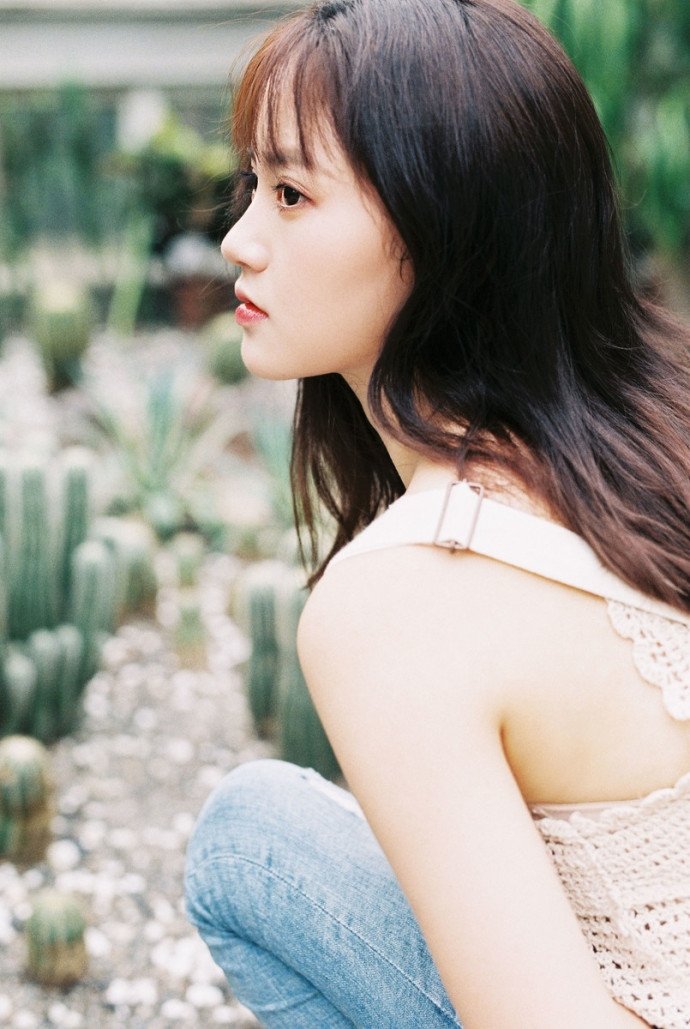 甜馨嗯哼咖啡店被偶遇！从萌娃到青梅竹马的十年情谊