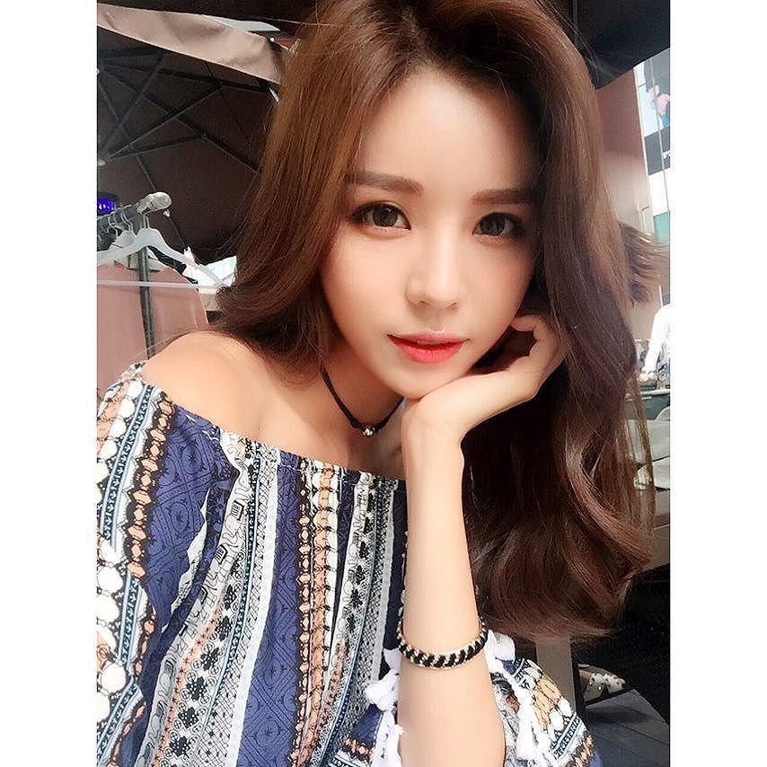 赵丽颖《浴火之路》首映礼惊艳亮相，李红樱角色引期待|肖央|刘烨|赵子山|影片|智斗