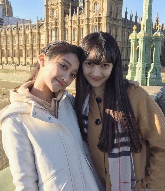 新人演员娜一是如何评价倪妮在片场对她的照顾的？